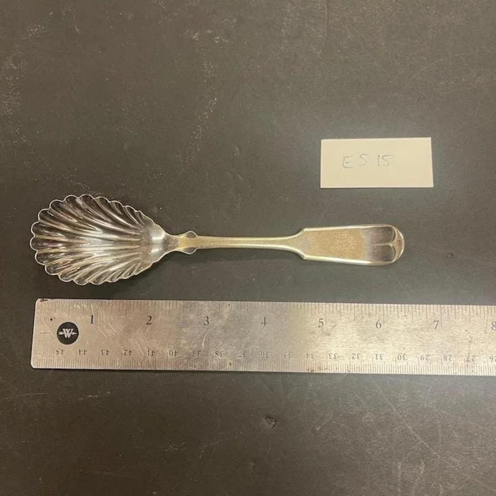Rogers,‎ Smith & Co. Fiddleback-Handle Fiddle Shell Scalloped Sugar Spoon ES15